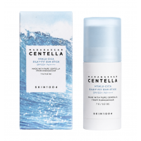 Солнцезащитный стик для лица Skin1004 Madagascar Centella Hyalu-Cica Silky-Fit Sun Stick, SPF 50+ PA++++, 7 г