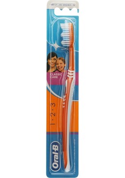 Зубна щітка Oral-B classic medium, 1 шт